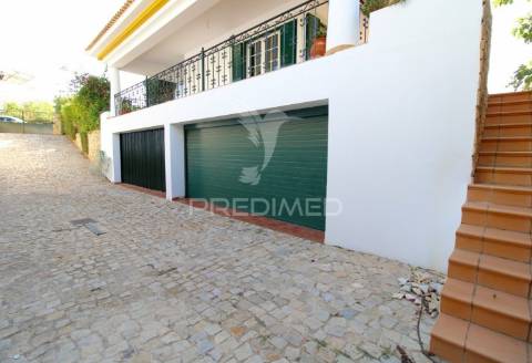 Moradia com piscina
