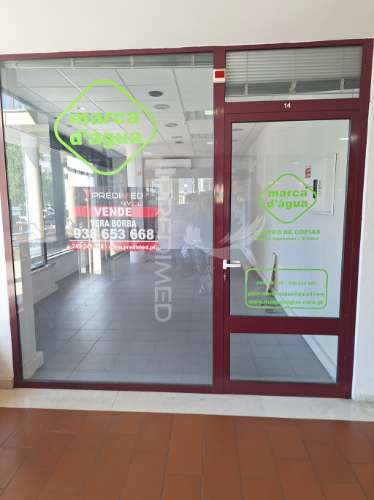 Loja no centro comercial fontedeira
