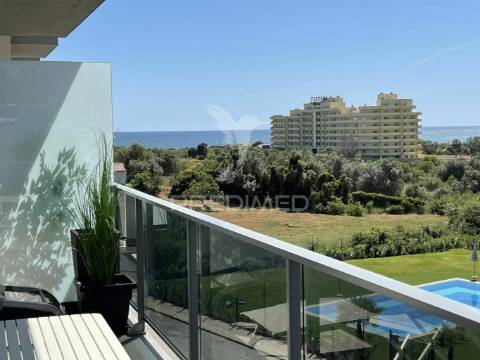 Novo t2 condomínio privado piscina e vista mar