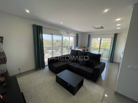 Novo t2 condomínio privado piscina e vista mar
