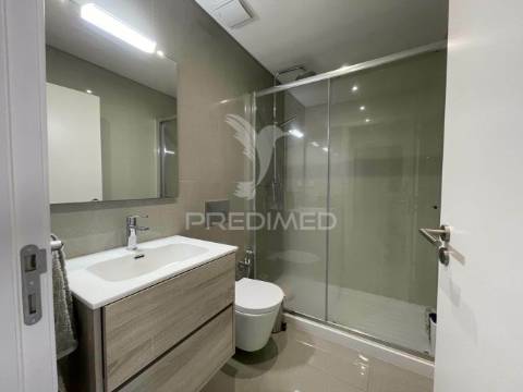Novo t2 condomínio privado piscina e vista mar