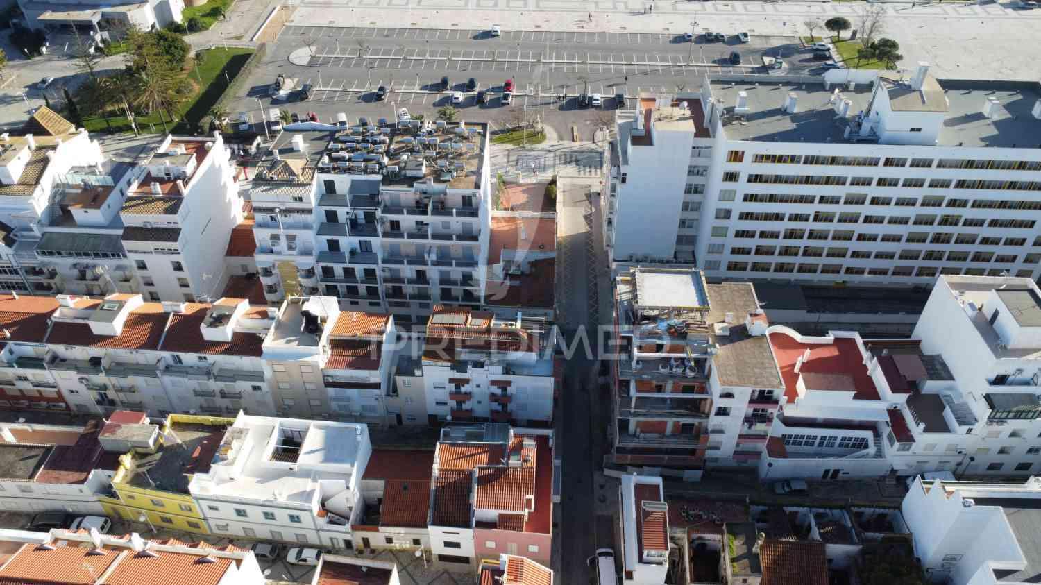 T0+1, segunda linha de monte gordo, vista mar, praia a 100m