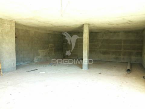 Moradia em fase de construção em silves