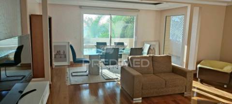 Apartamento t4 na estrada monumental