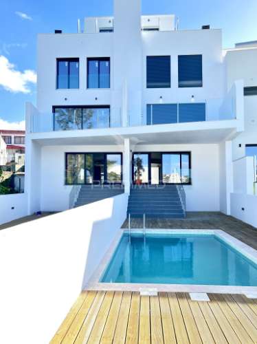 Moradia nova - piscina - funchalinho / costa caparica