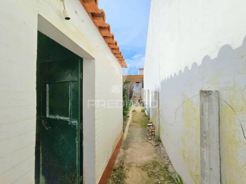 Moradia t1 e lote para construção, aljustrel