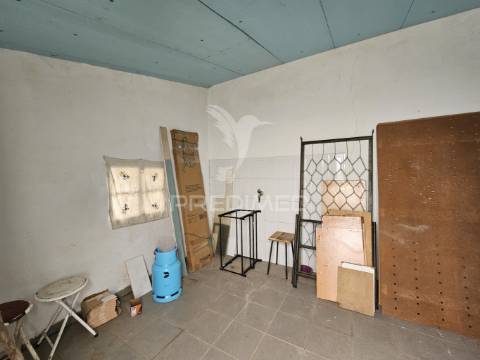Moradia t1 e lote para construção, aljustrel