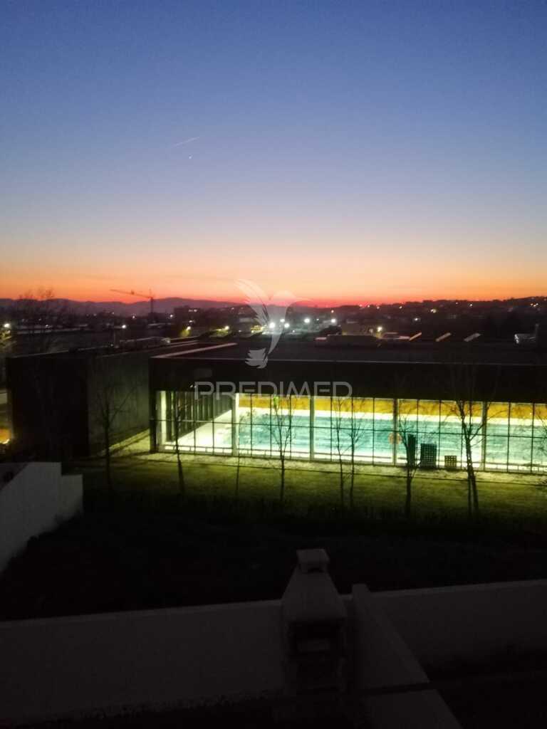 Moradia t3 em banda em ribeirão