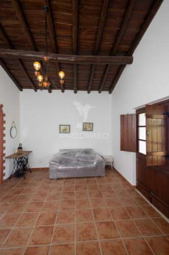 Moradia t2 completamente remodelada com jardim em orvalhos - alandroal
