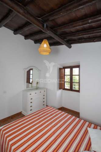 Moradia t2 completamente remodelada com jardim em orvalhos - alandroal