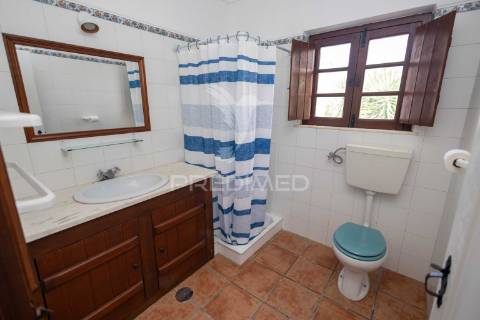 Moradia t2 completamente remodelada com jardim em orvalhos - alandroal