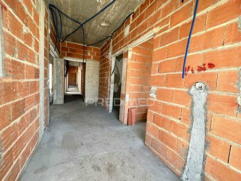 Moradia t4 em azeitão com piscina - duas suites