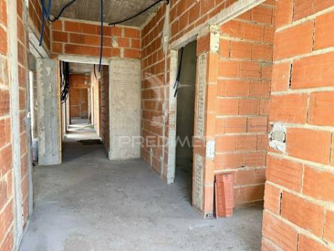 Moradia t4 em azeitão com piscina - duas suites