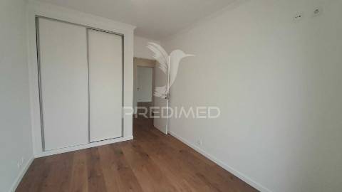 Excelente moradia v4 terraço e vista de mar ericeira