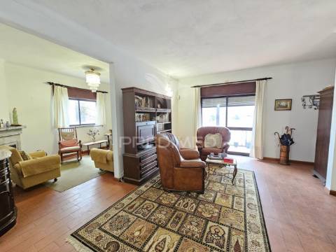 Moradia t4 com quintal e garagem, odemira