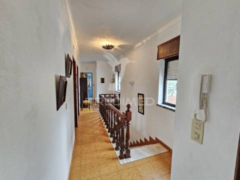 Moradia t4 com quintal e garagem, odemira
