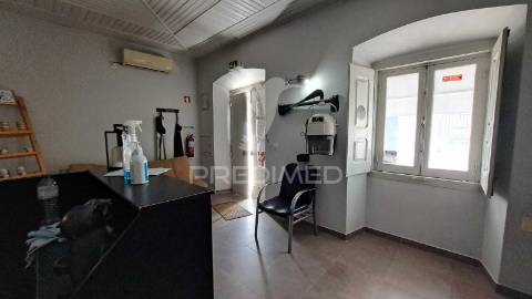 Casinha típica t1 no centro da vila - pias