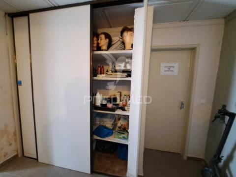 Casinha típica t1 no centro da vila - pias
