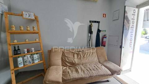 Casinha típica t1 no centro da vila - pias