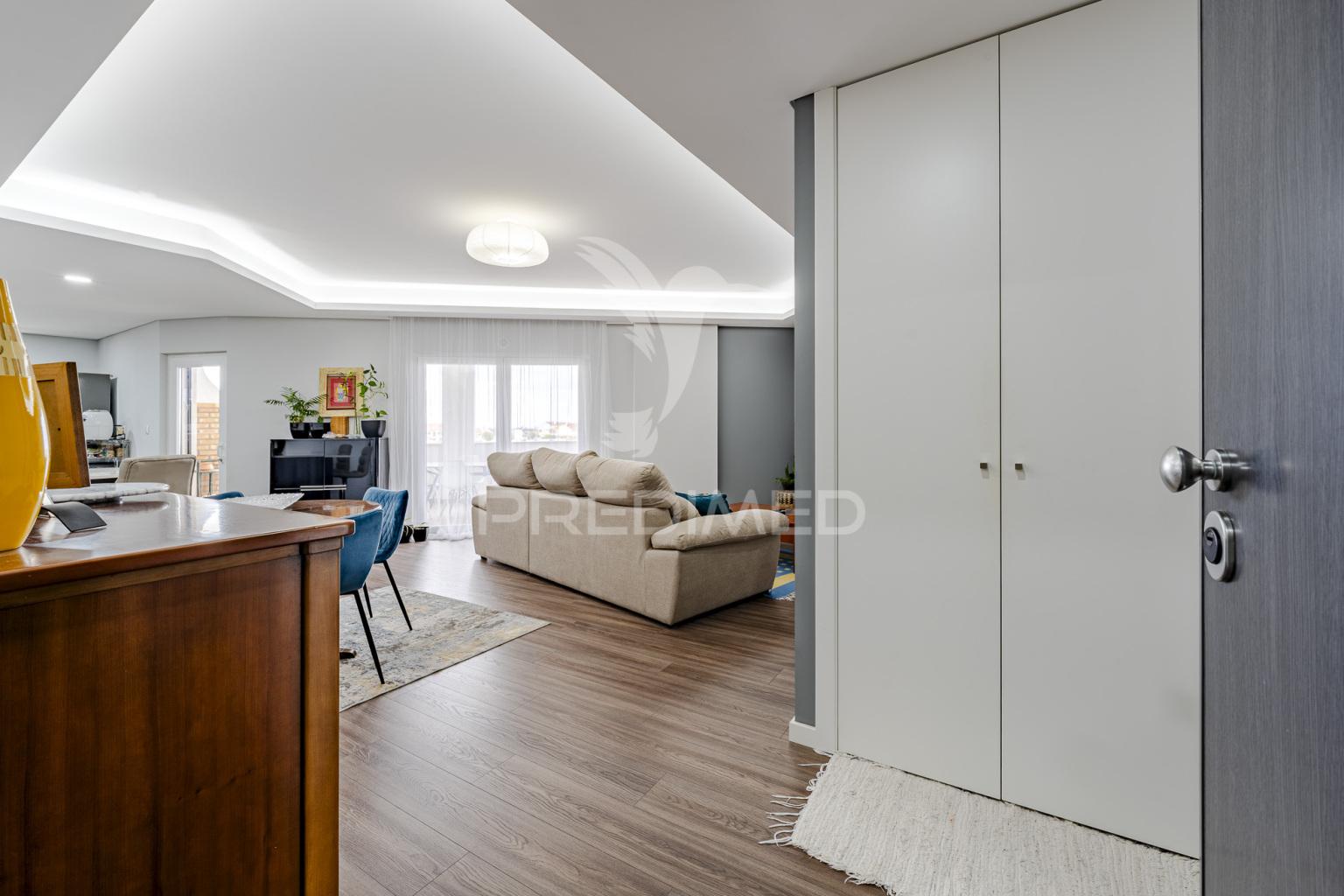 Apartamento t2 de 2022 com terraço no montijo