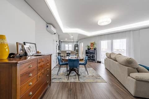 Apartamento t2 de 2022 com terraço no montijo