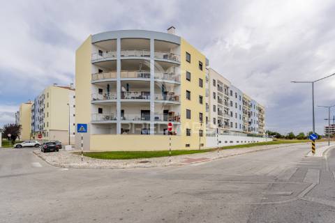 Apartamento t2 de 2022 com terraço no montijo