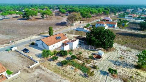 Moradia t5 com terreno perto de torrão