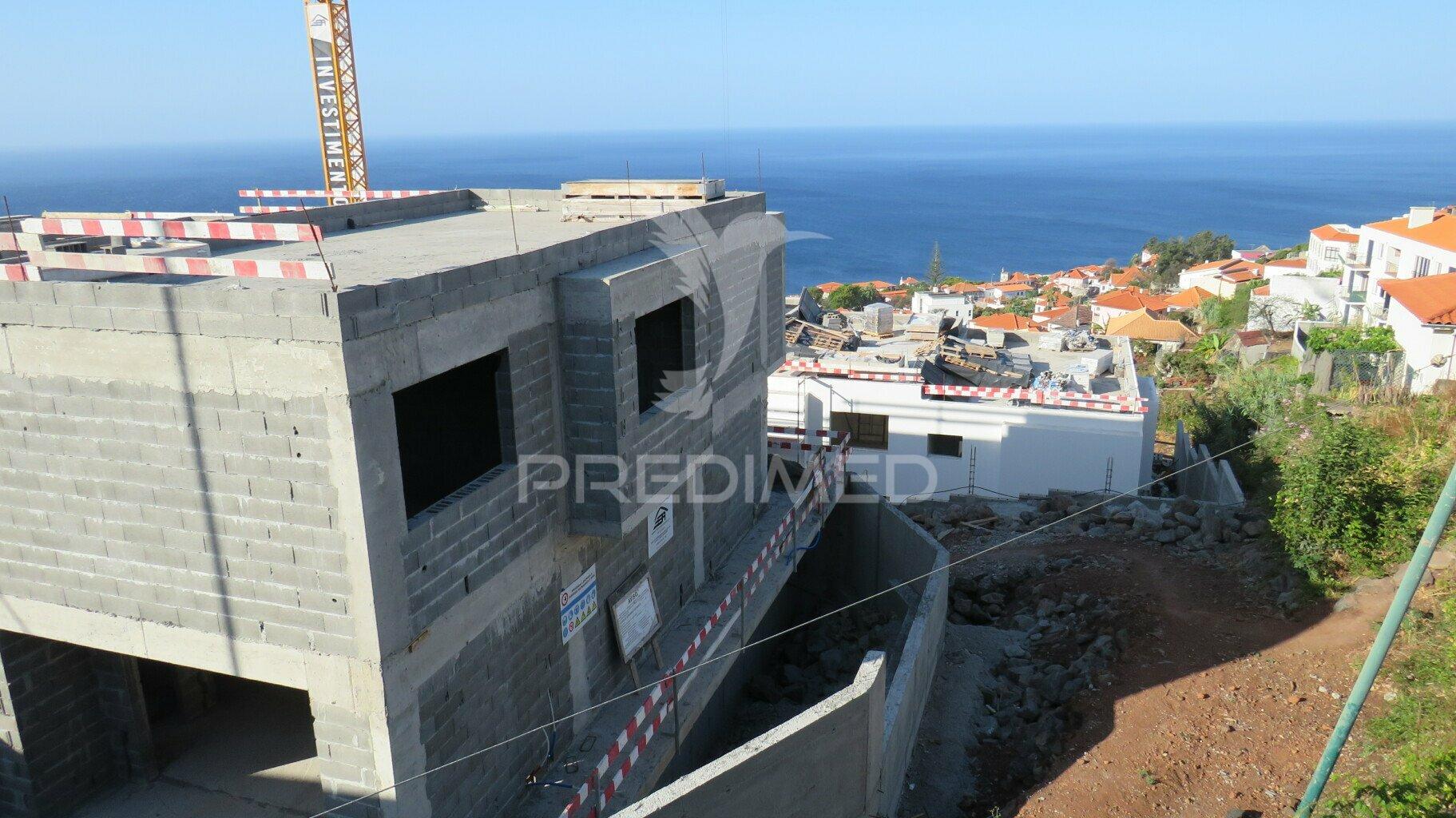 Moradia minimalista t3 nova vista baia e anfiteatro do funchal