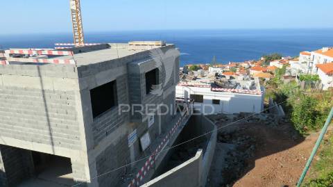 Moradia minimalista t3 nova vista baia e anfiteatro do funchal
