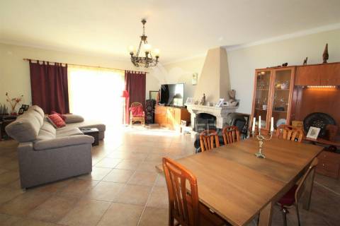 Moradia isolada t7 com lote de 5000 m2 - alcochete
