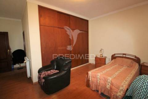 Moradia isolada t7 com lote de 5000 m2 - alcochete