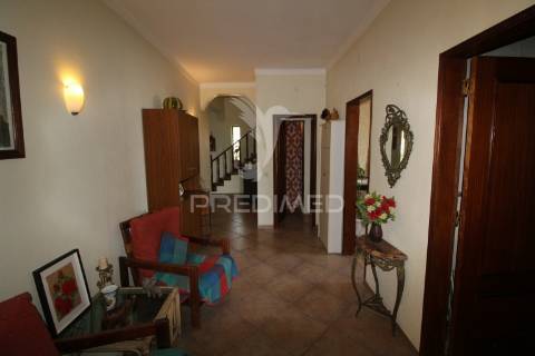 Moradia isolada t7 com lote de 5000 m2 - alcochete