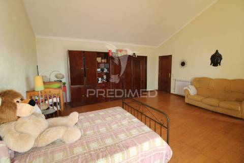 Moradia isolada t7 com lote de 5000 m2 - alcochete