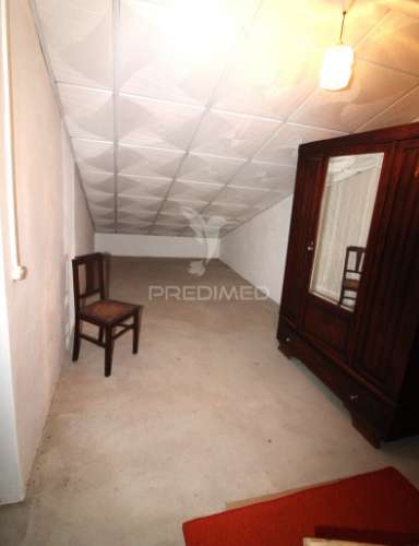 Excelente moradia t3+1  cabeção