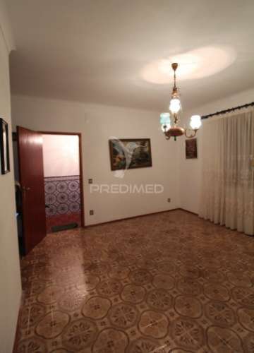 Excelente moradia t3+1  cabeção