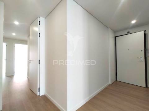 Apartamento t3 | neudel/águas livres | 4º piso