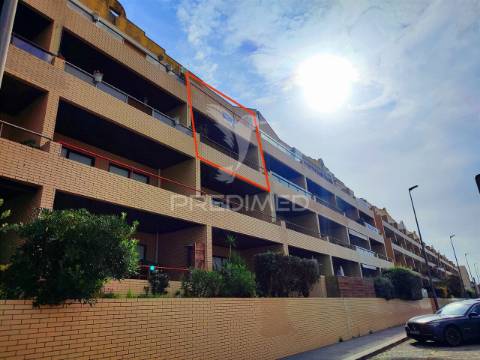 Lavra, agudela. duplex t3 com vistas mar, lugar de garagem e arrumos.