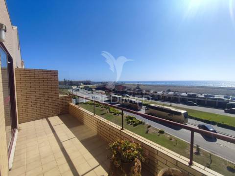 Lavra, agudela. duplex t3 com vistas mar, lugar de garagem e arrumos.