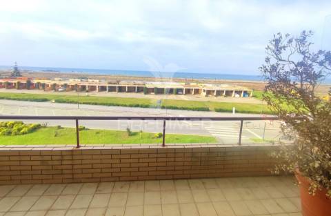 Lavra, agudela. duplex t3 com vistas mar, lugar de garagem e arrumos.