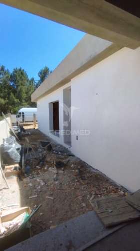 Suíte, ar condicionado completo, cozinha totalmente equipada