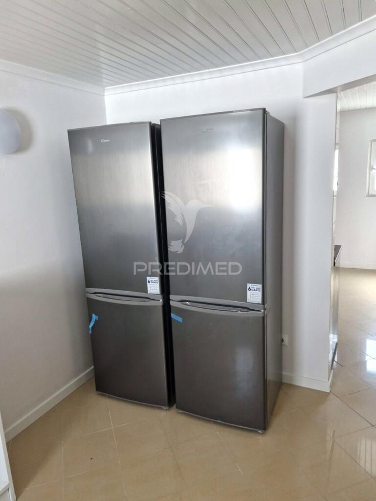 2 moradias | com rendimento | ajuda | lisboa