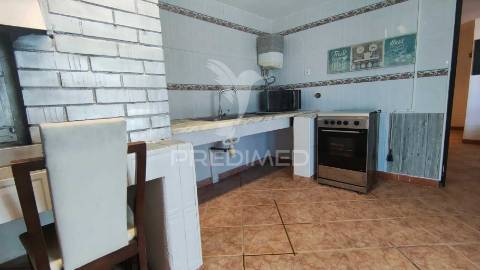 Moradia t1+1  em lote de 364m2 em fernão ferro