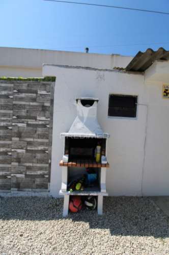 Moradia t1+1  em lote de 364m2 em fernão ferro
