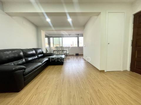 Apartamento renovado em vila real de santo antónio