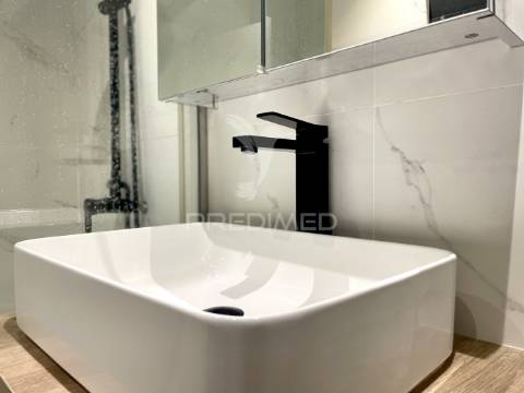 Apartamento renovado em vila real de santo antónio