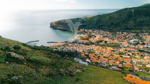 Terreno com área 20.800 m2 para investimento em machico