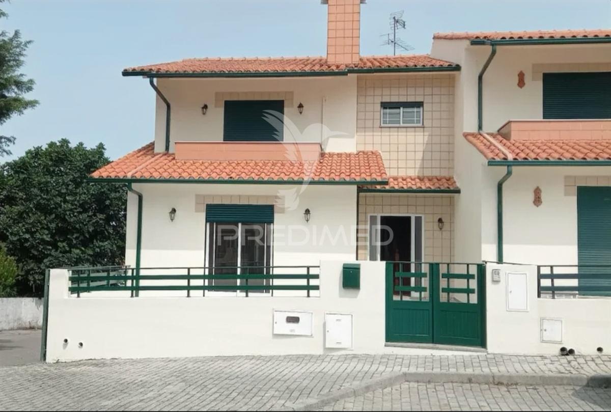 Fantástica moradia situada em albergaria-a-velha, no lugar de coche
