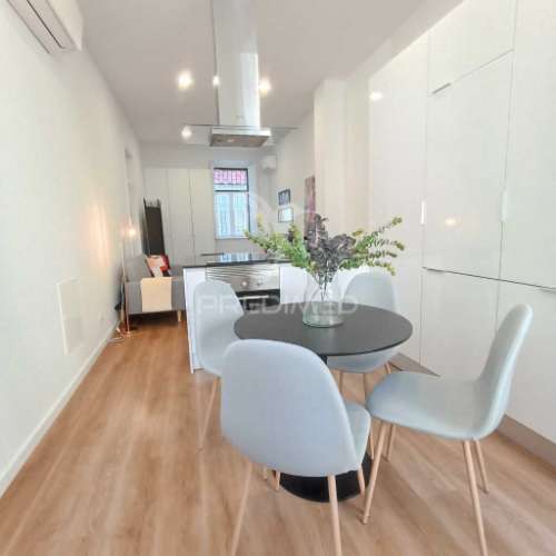 Apartamento t0 totalmente renovado em lisboa