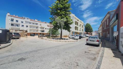 Lote para construção de prédio - 12 fogos - centro de algoz