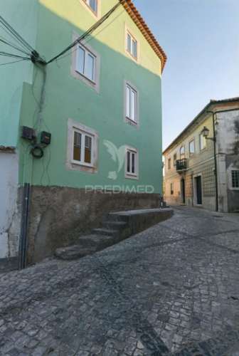 Apartamento t1 com logradouro - alcanena